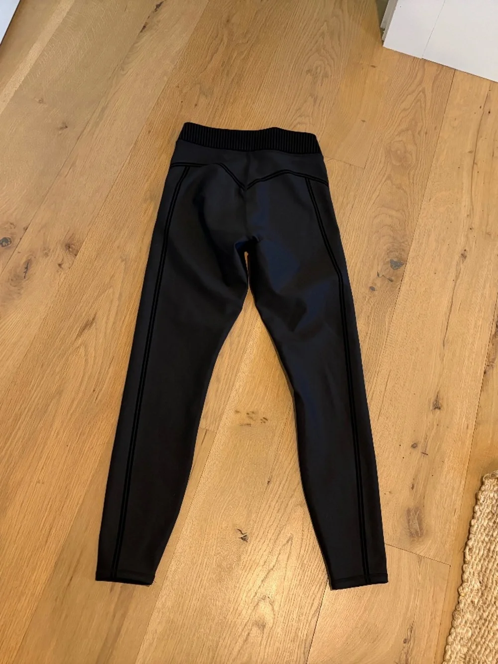 ALO YOGA AIRLIFT HIGH WAIST 7/8 LINE UP LEGGINGS WOMEN XS BLACK VELVET TRIM XXS